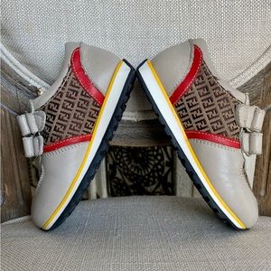 Fendi leather logo toddler sneakers sz 25 (US 8.5) w/ red/yellow leather detail.